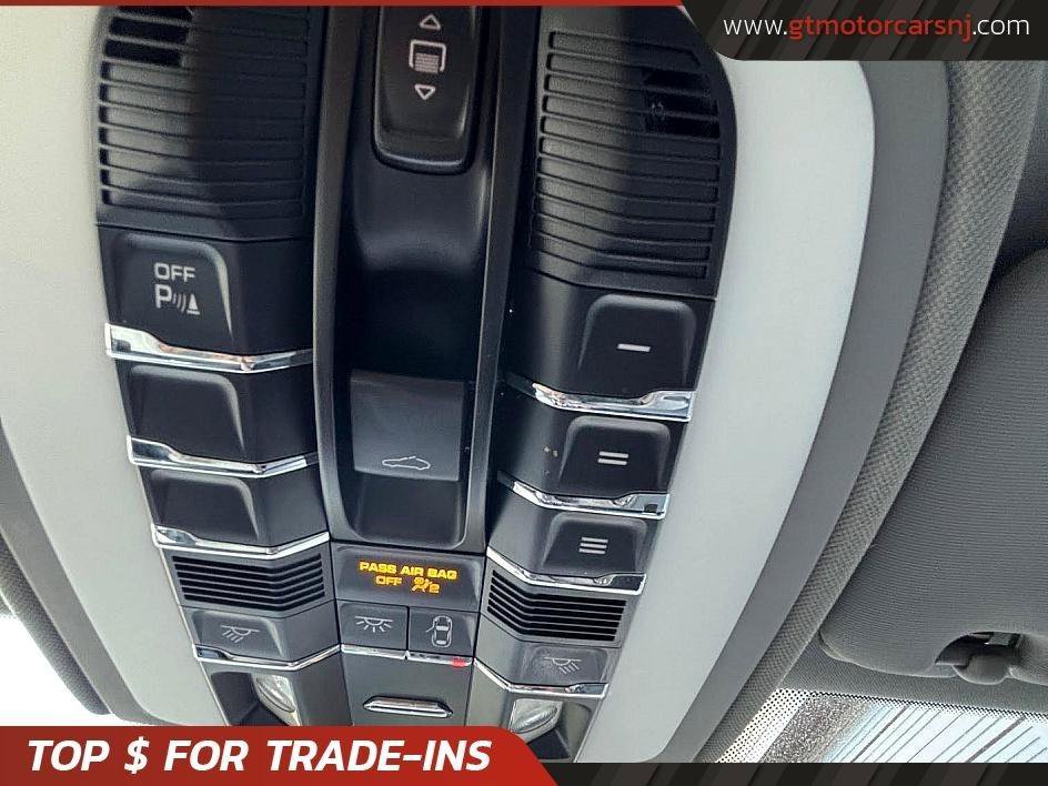 Used 2014 Porsche Cayenne Diesel Platinum Edition AWD/4WD image 31