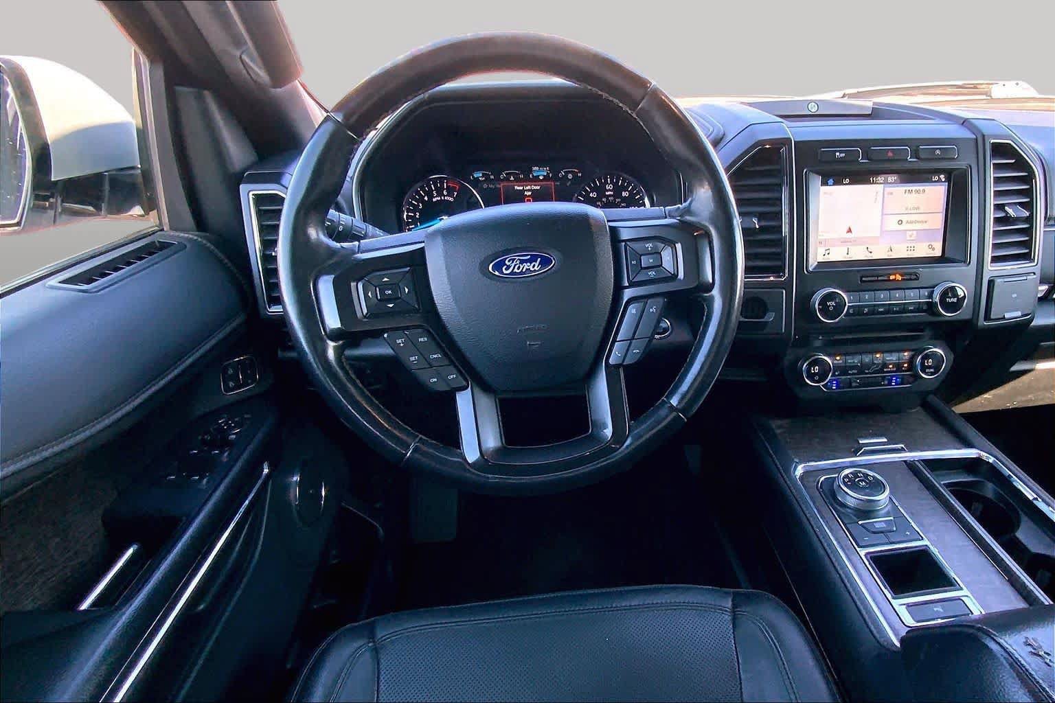 Used 2018 Ford Expedition Max Limited RWD image 5