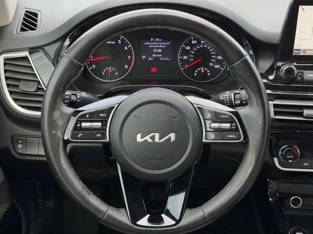 Used 2022 Kia Seltos EX image 19