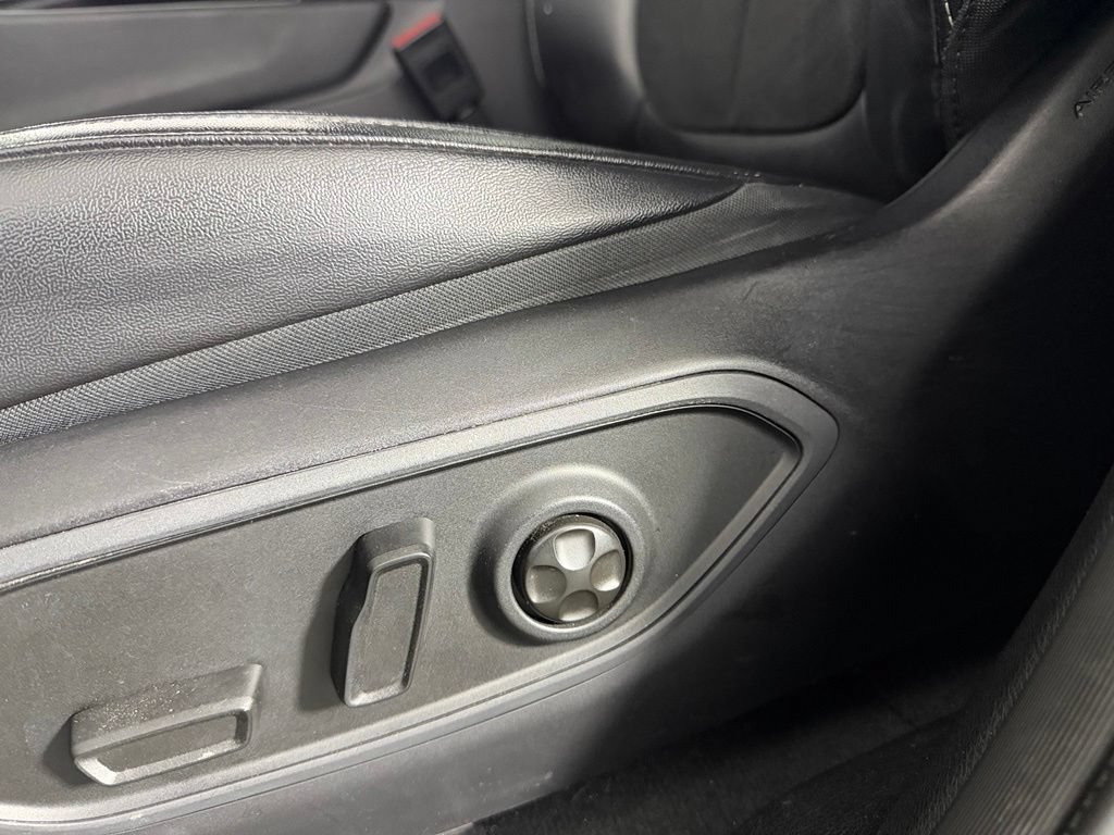 Used 2023 Jeep Grand Cherokee L Laredo AWD/4WD image 23