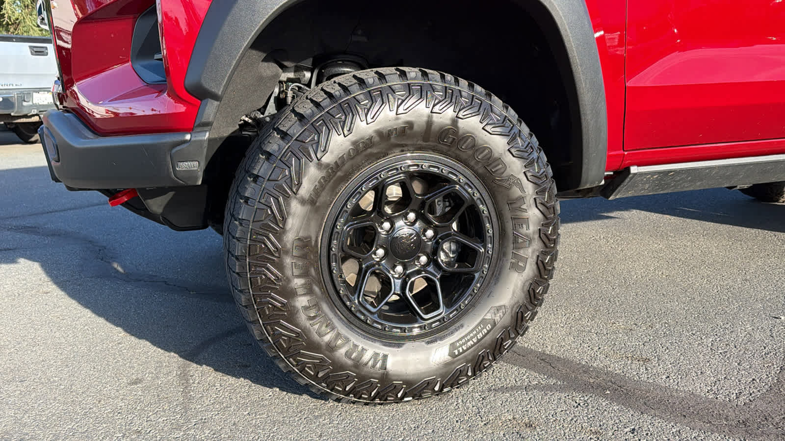 Used 2024 Chevrolet Colorado ZR2 w/ ZR2 Bison Edition AWD/4WD image 9