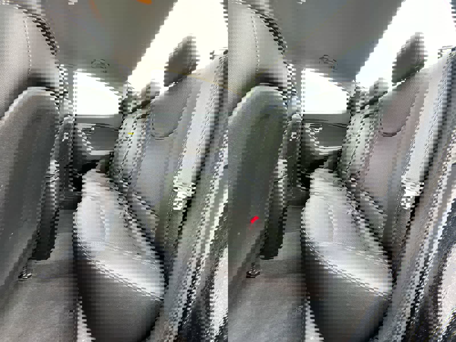 Used 2014 Hyundai Elantra Limited image 19