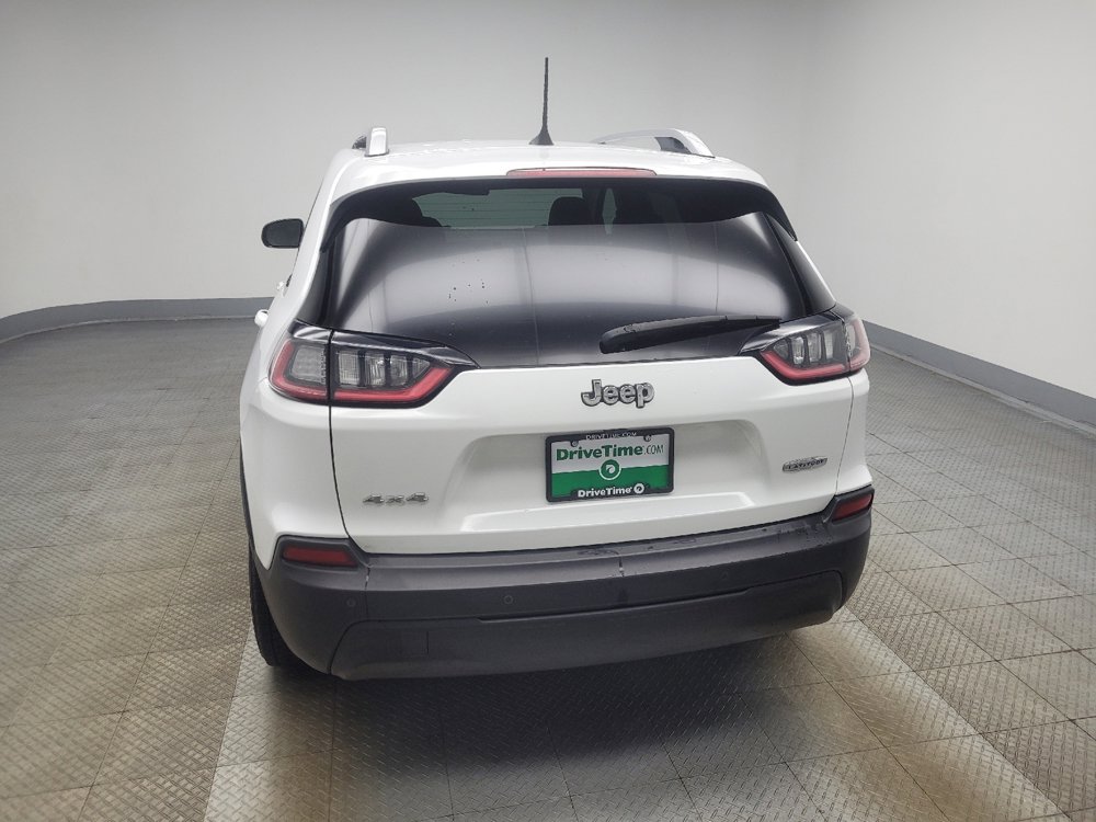 Used 2019 Jeep Cherokee Latitude Plus w/ Cold Weather Group AWD/4WD image 6