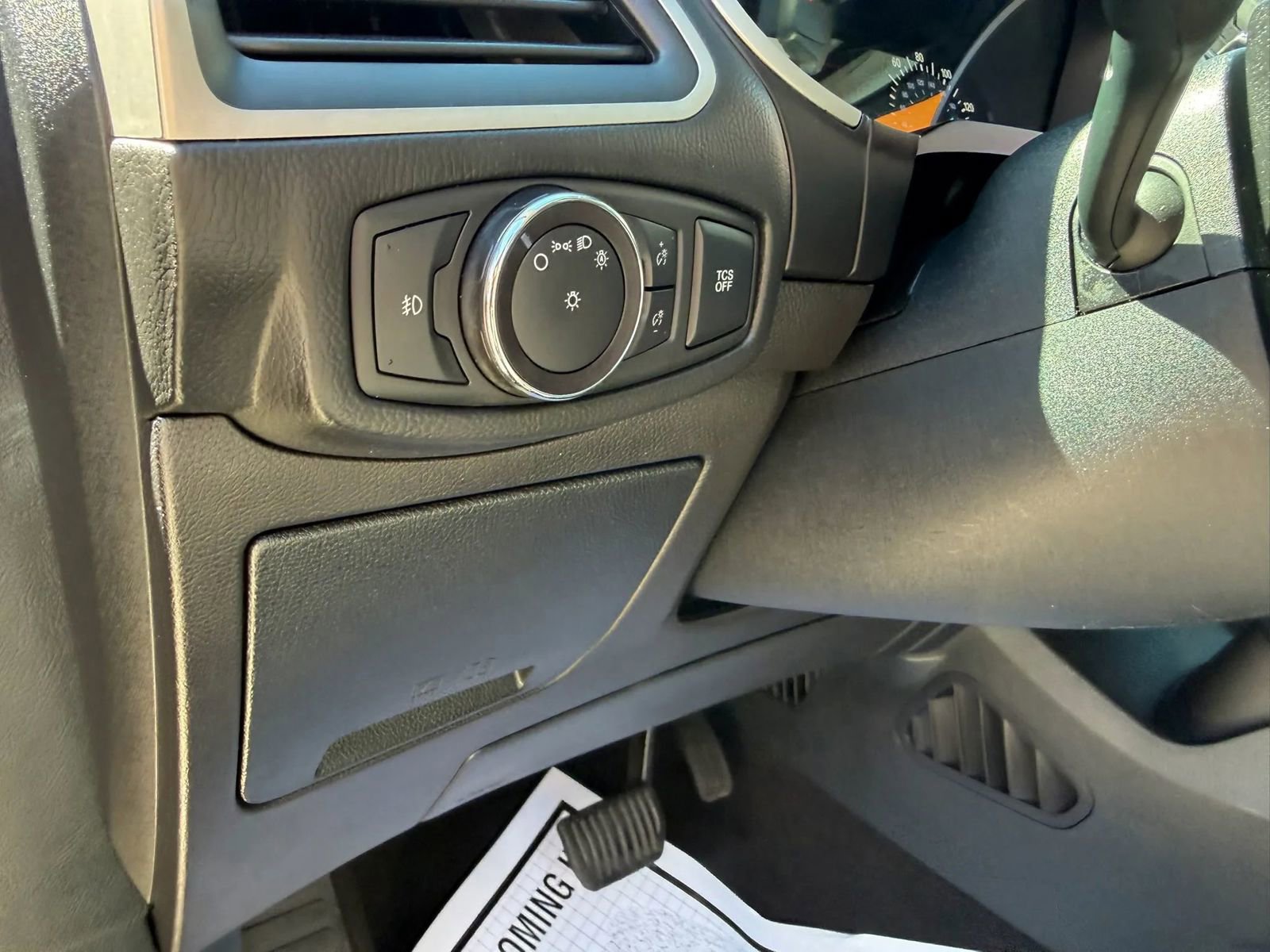 Used 2019 Ford Edge SEL FWD image 18