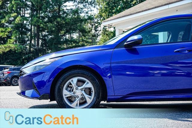 Used 2023 Hyundai Elantra SE FWD image 15