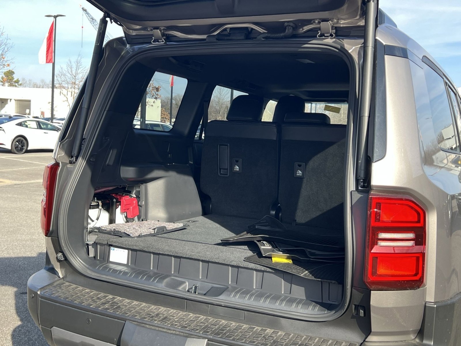 Used 2025 Toyota Land Cruiser image 25