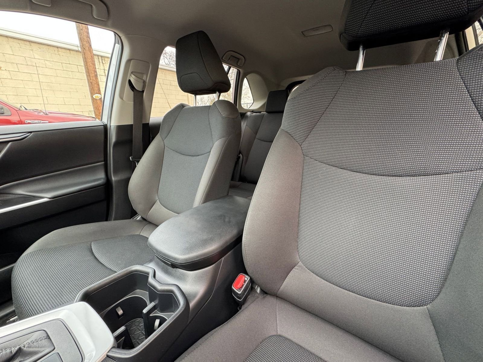 Used 2025 Toyota RAV4 LE image 35