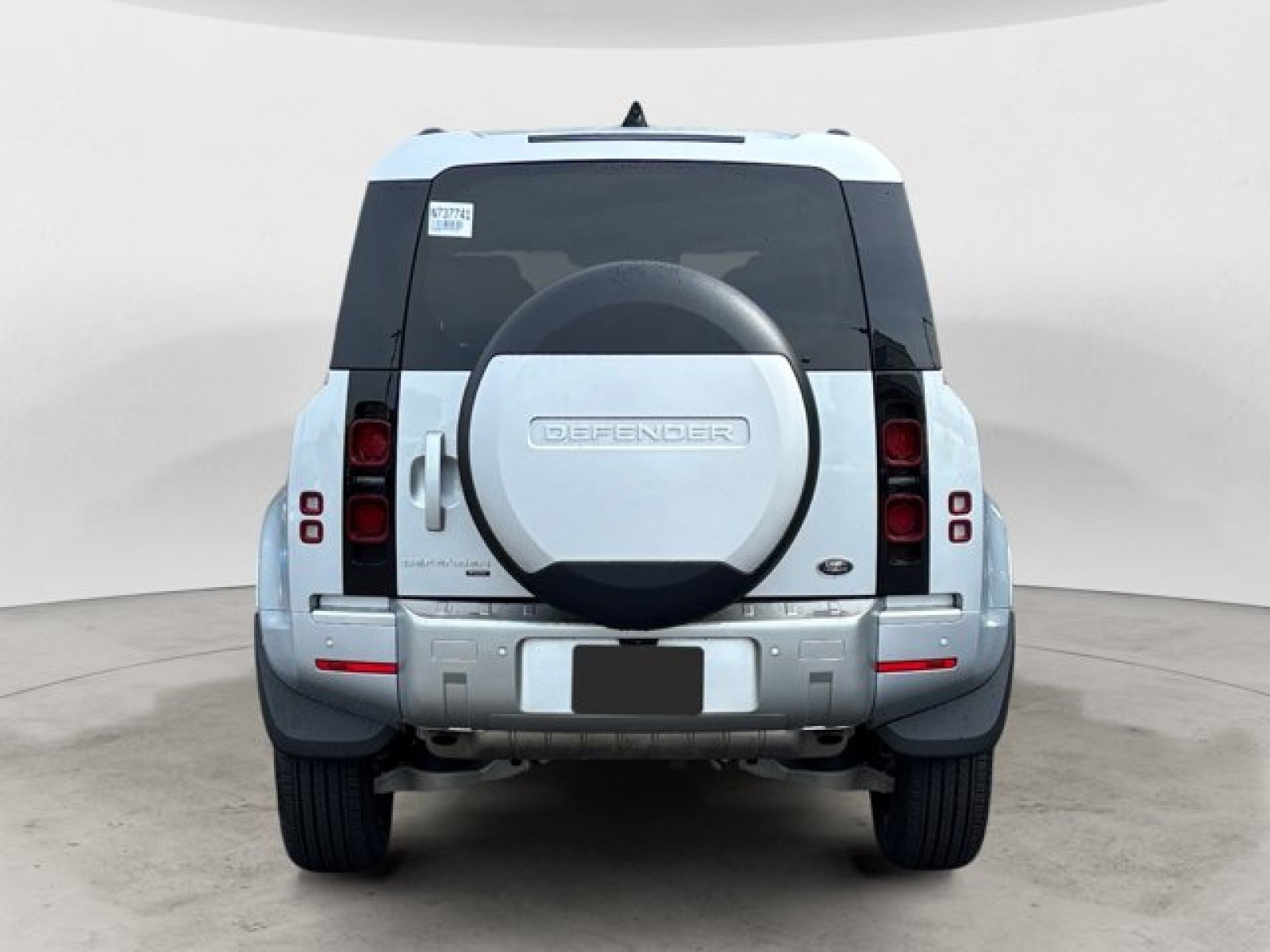 Certified 2022 Land Rover Defender 110 XS Edition AWD/4WD image 5