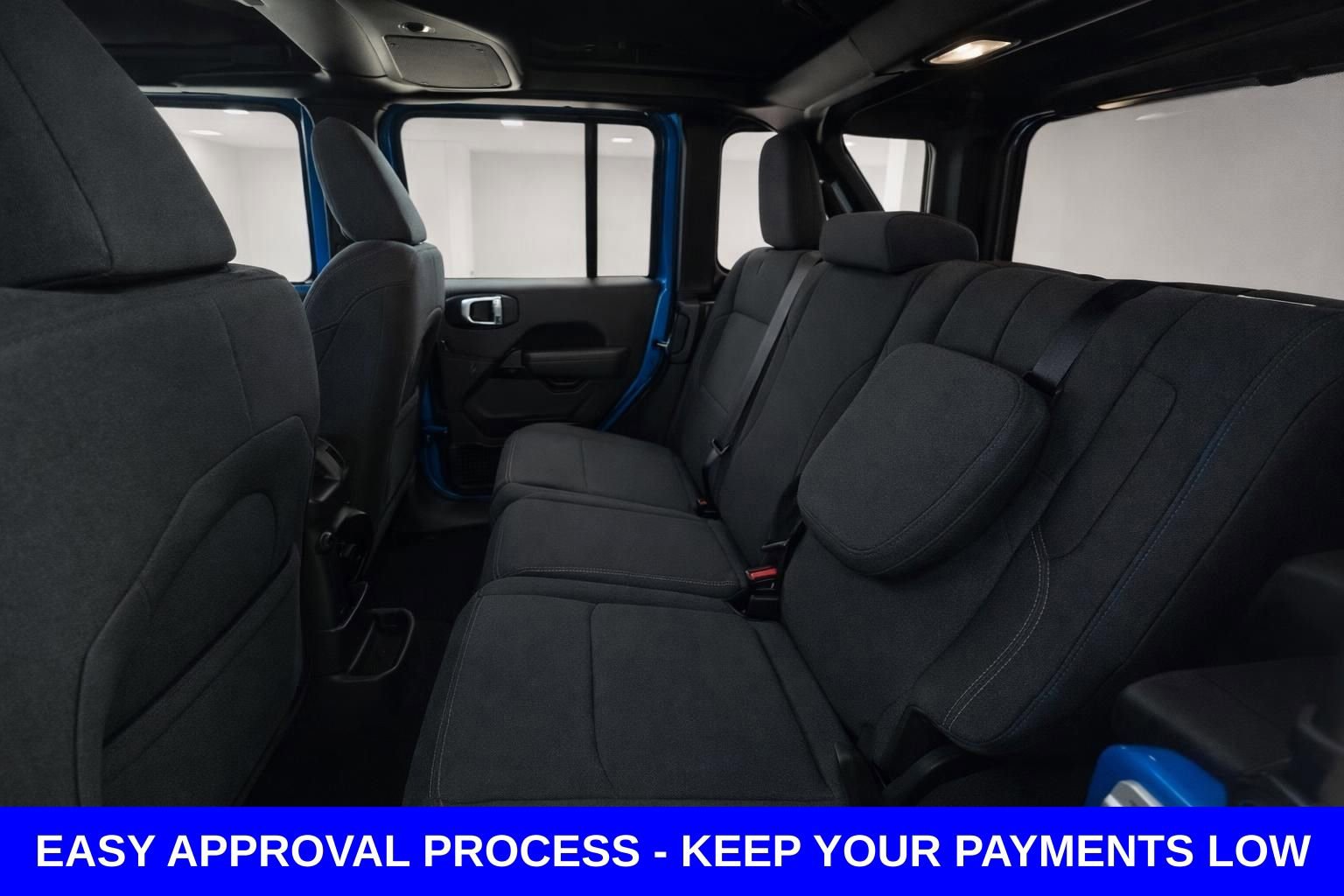 Used 2024 Jeep Wrangler Unlimited w/ Convenience Group image 11