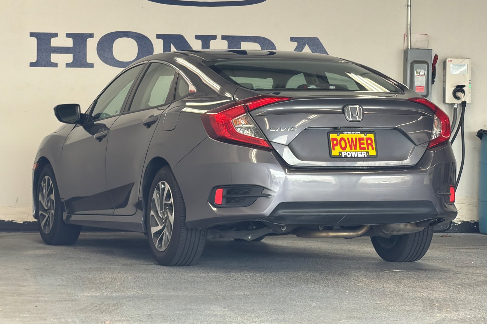 Used 2016 Honda Civic EX image 5