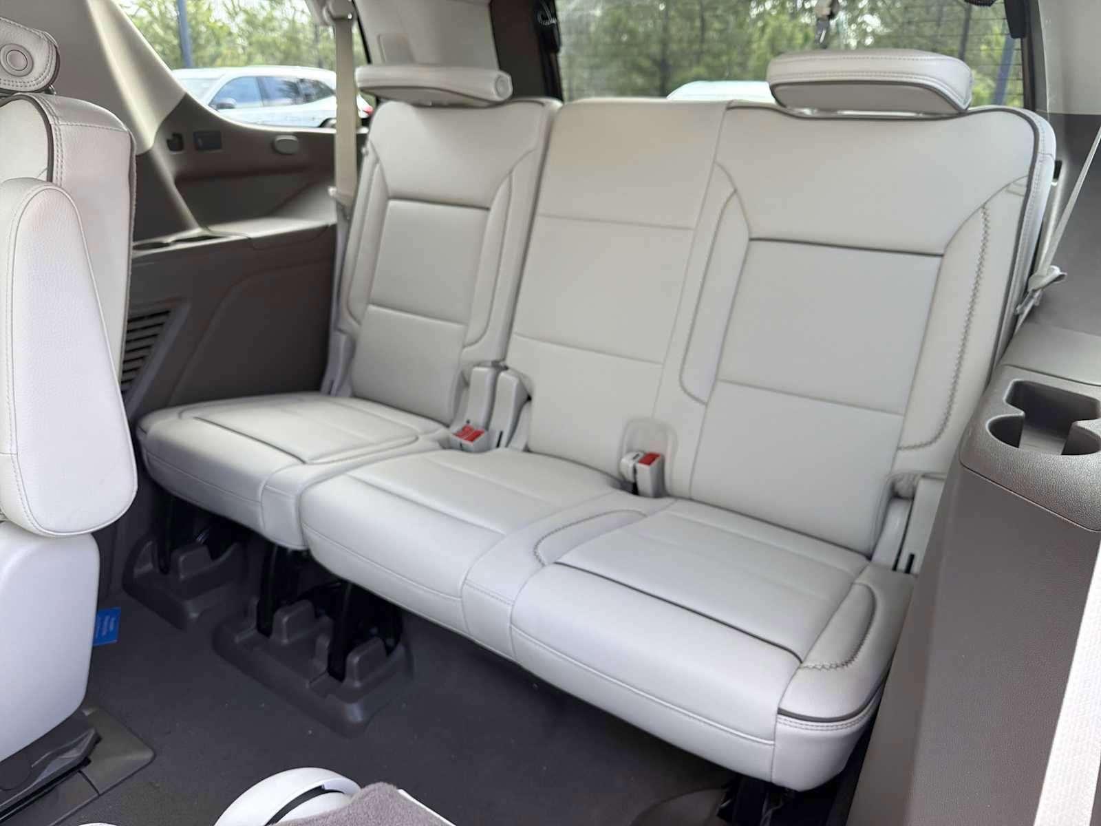 Used 2024 GMC Yukon Denali w/ Denali Reserve Package image 25