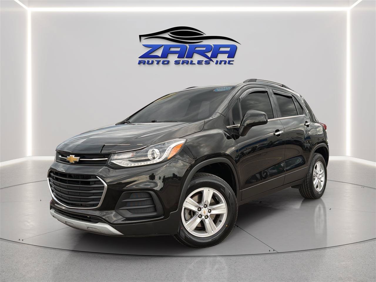 Used 2019 Chevrolet Trax LT w/ LT Convenience Package AWD/4WD image 1