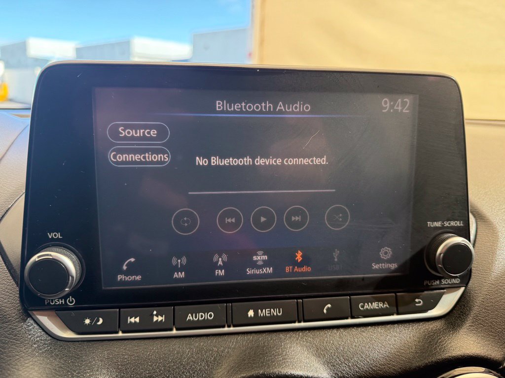 Used 2020 Nissan Sentra SV FWD image 34