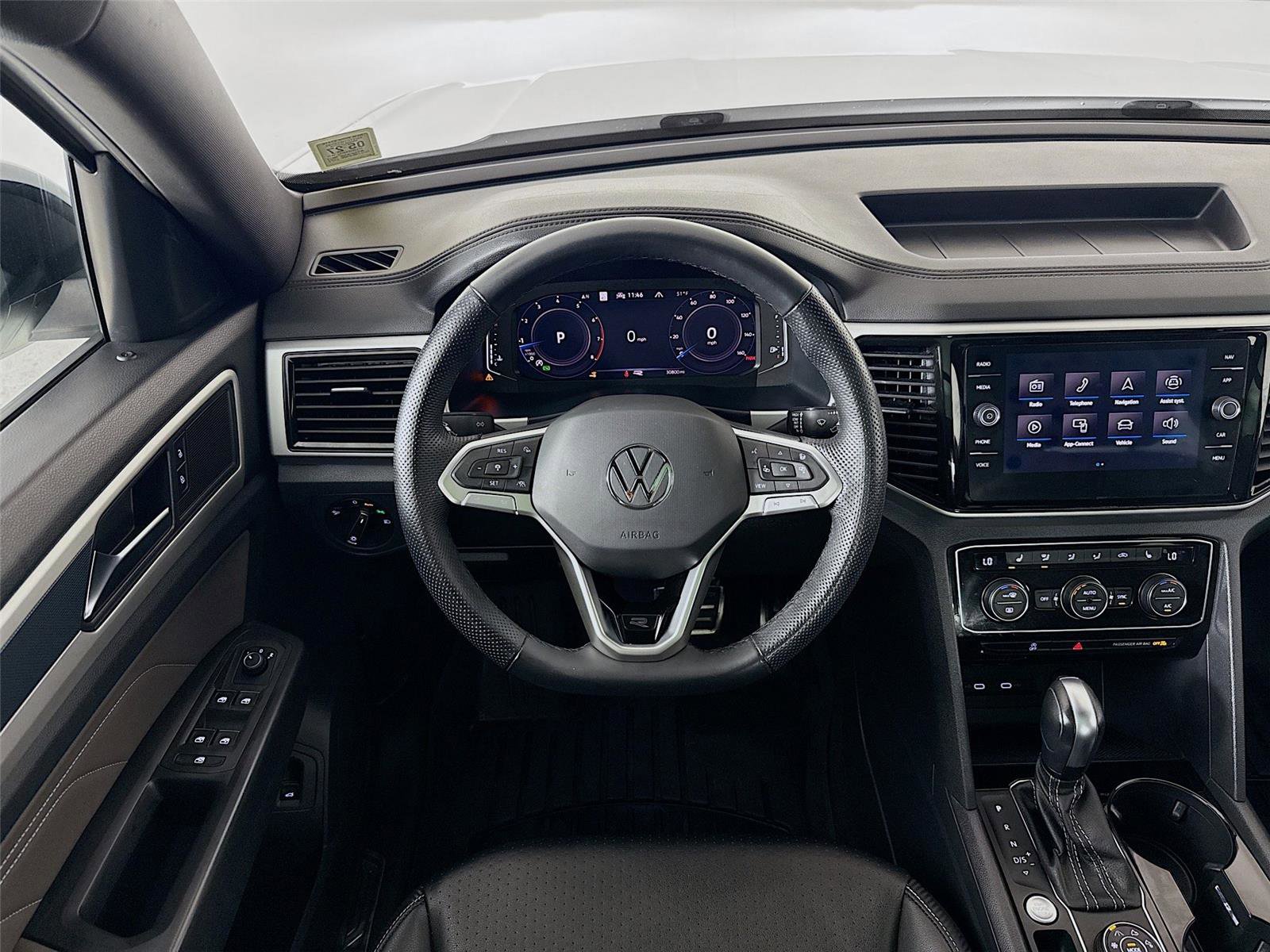 Used 2023 Volkswagen Atlas Cross Sport SEL R-Line AWD/4WD image 22