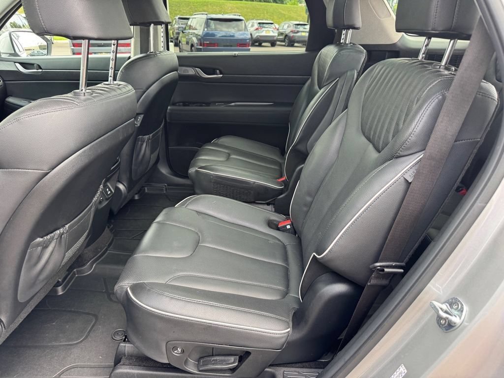 Used 2024 Hyundai Palisade Limited FWD image 14