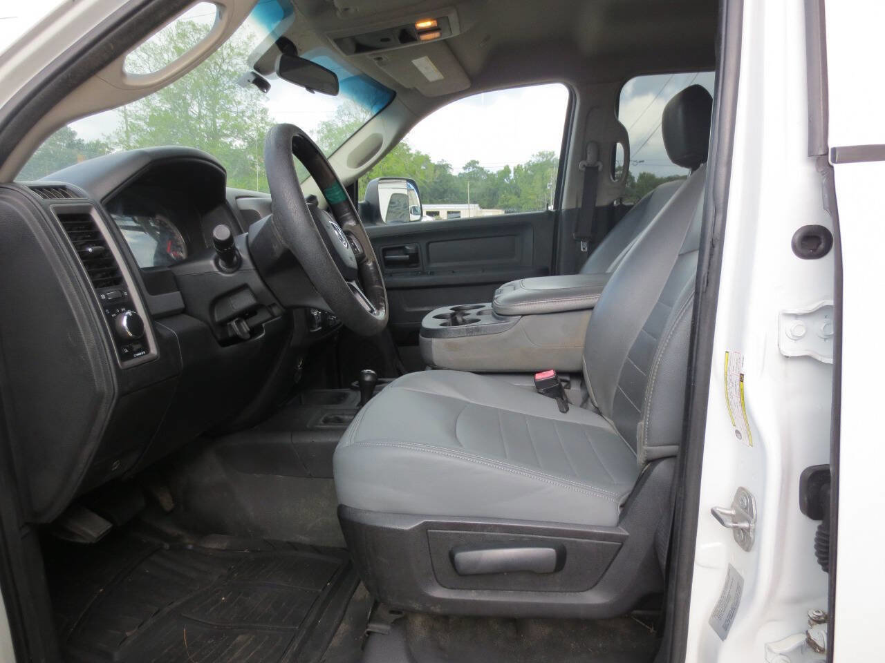 Used 2017 RAM 3500 Tradesman image 8