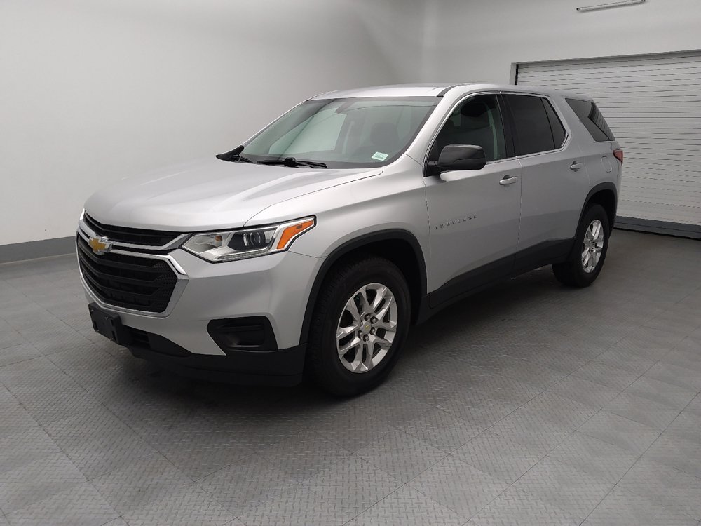 Used 2021 Chevrolet Traverse LS FWD image 2