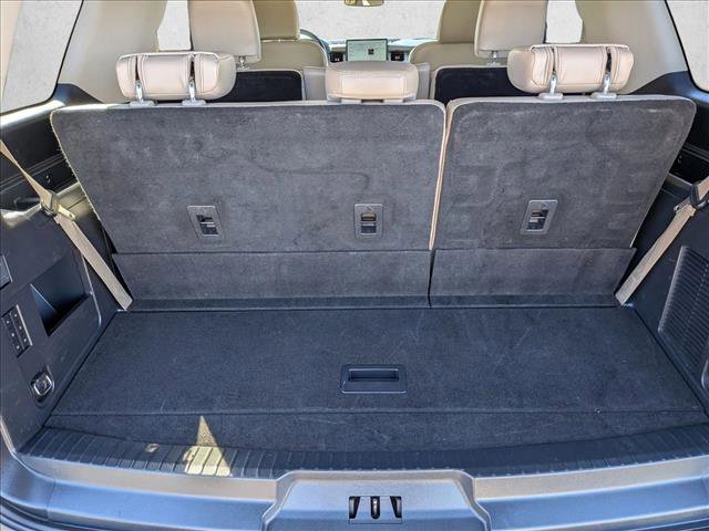 Used 2024 Ford Expedition XLT AWD/4WD image 6
