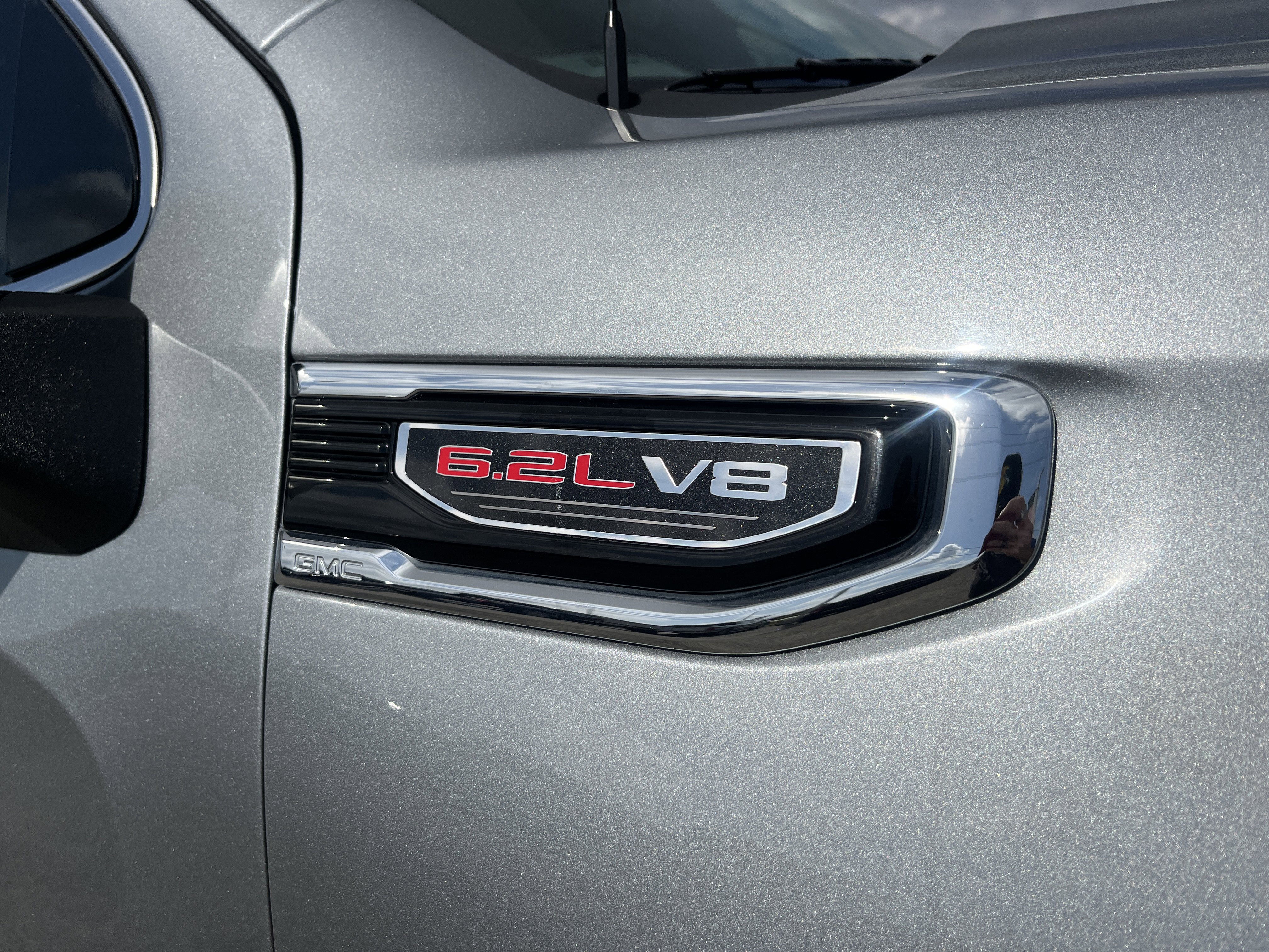 Used 2024 GMC Sierra 1500 Denali w/ Technology Package image 2