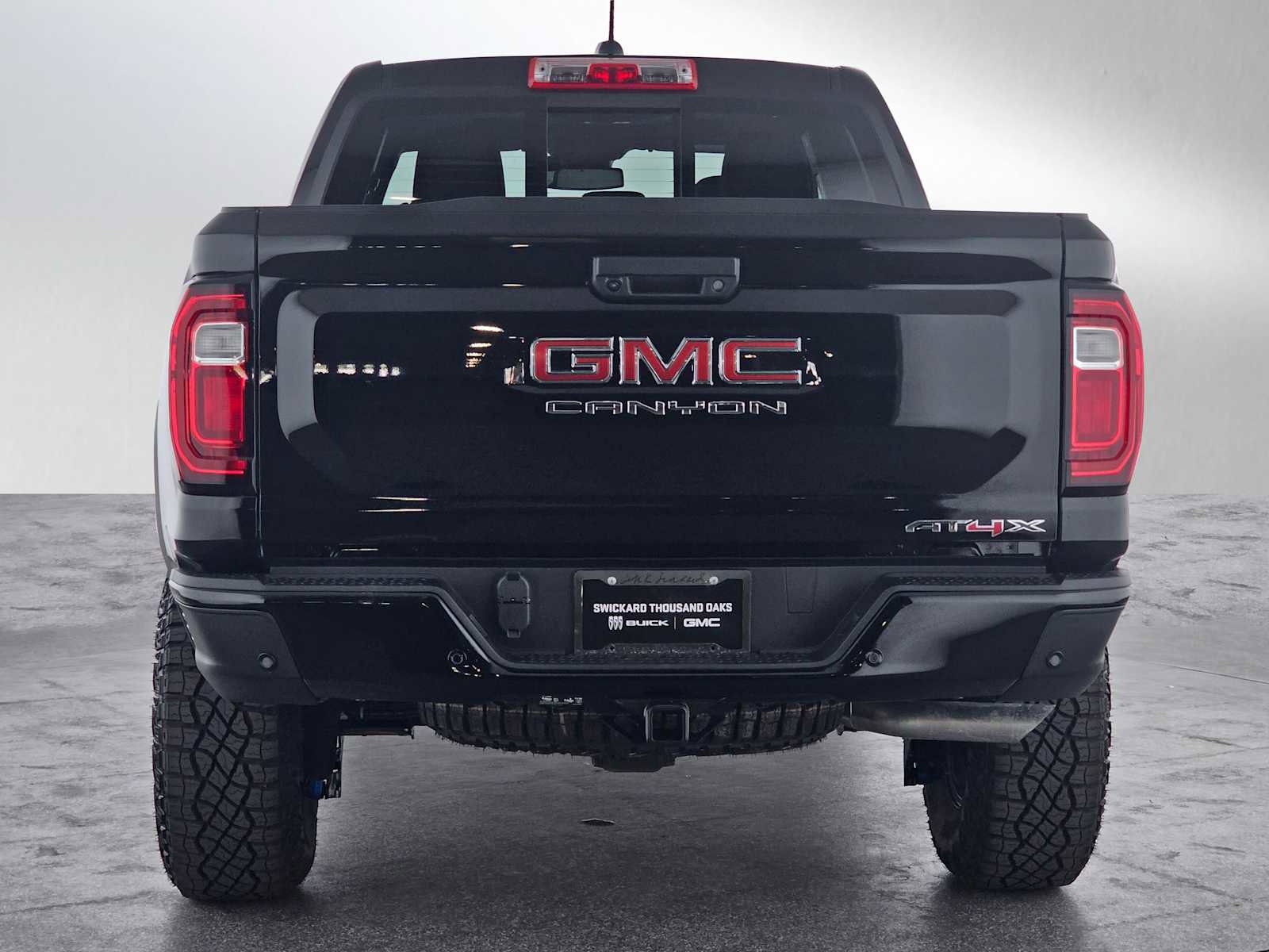 New 2026 GMC Canyon AT4X w/ Off-Road Front Bumper Package AWD/4WD image 4