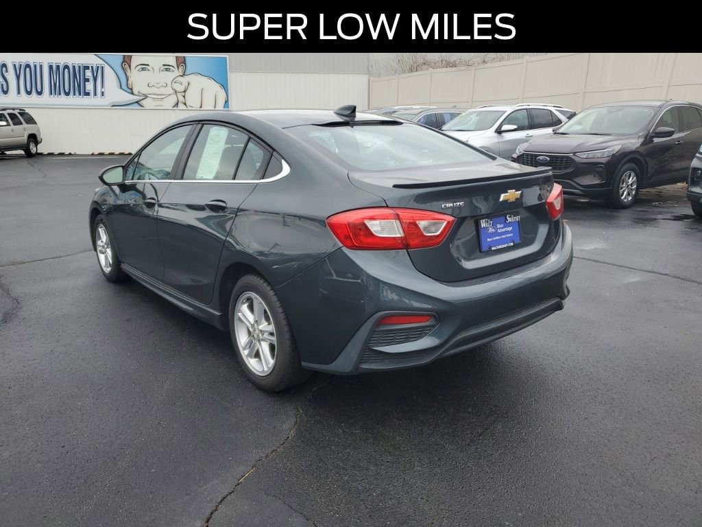 Used 2017 Chevrolet Cruze LT w/ RS Package image 3