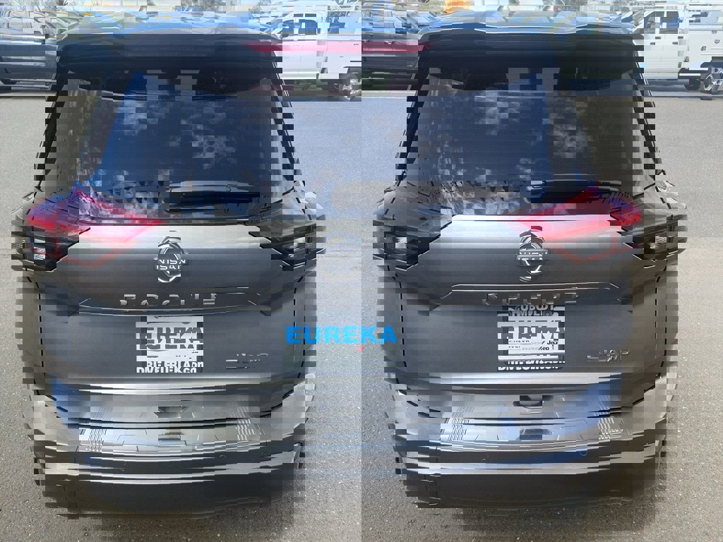 Used 2025 Nissan Rogue SL w/ Tech Package image 20