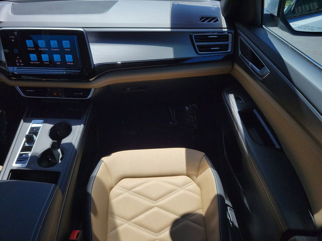 Used 2026 Volkswagen Atlas Cross Sport SE FWD image 14