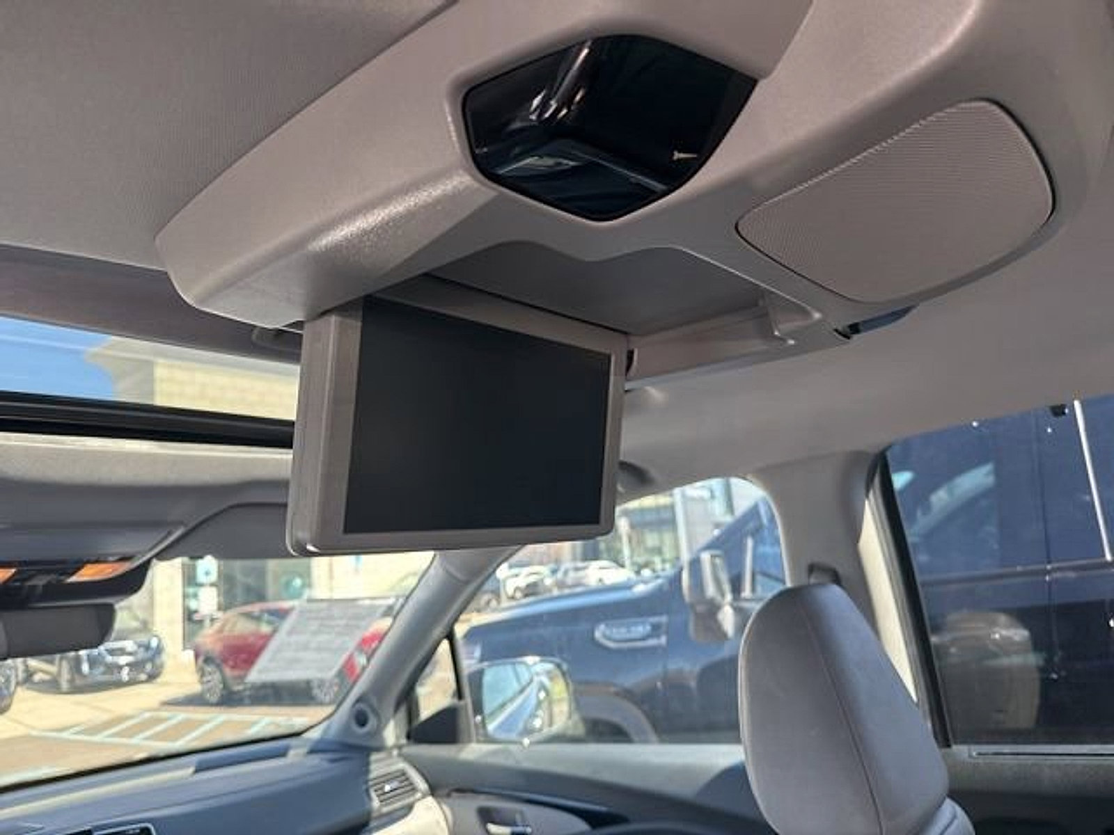 Used 2020 Honda Pilot Touring image 12