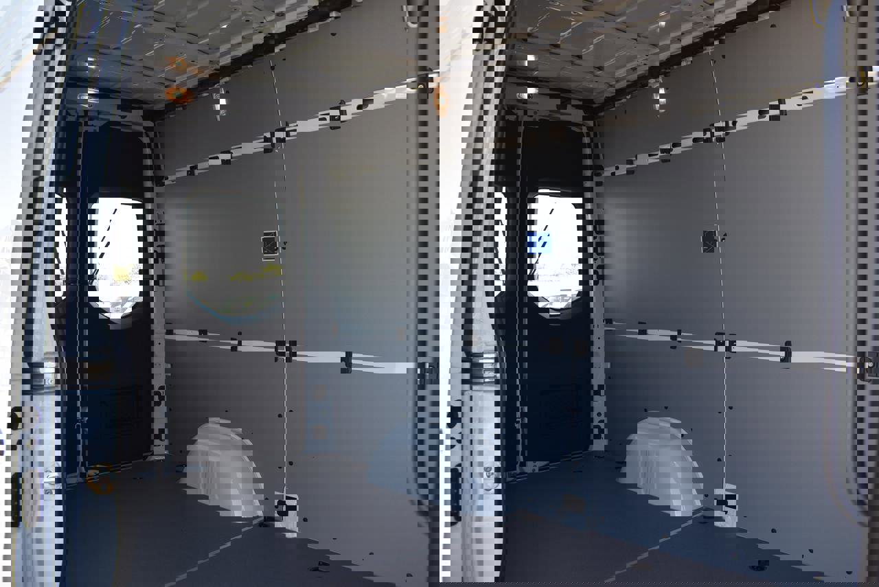 New 2025 Mercedes-Benz Sprinter 2500 image 10