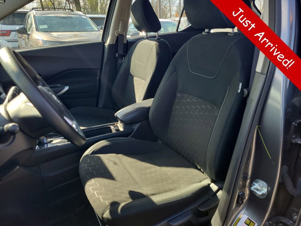 Used 2024 Nissan Kicks SV image 19