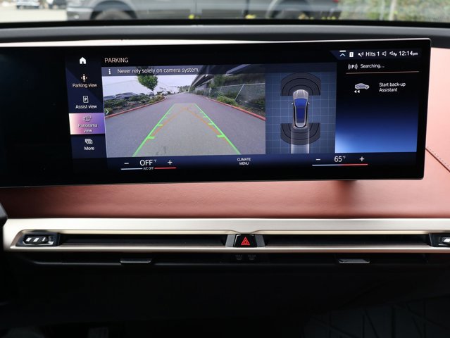 Used 2023 BMW iX xDrive50 w/ Sport Package AWD/4WD image 19