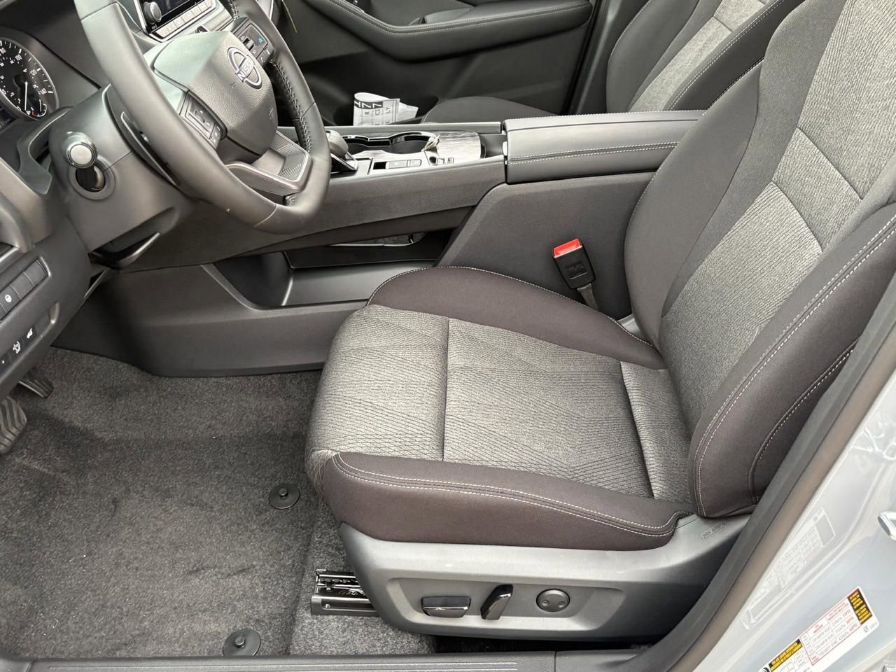 New 2026 Nissan Rogue SV image 16