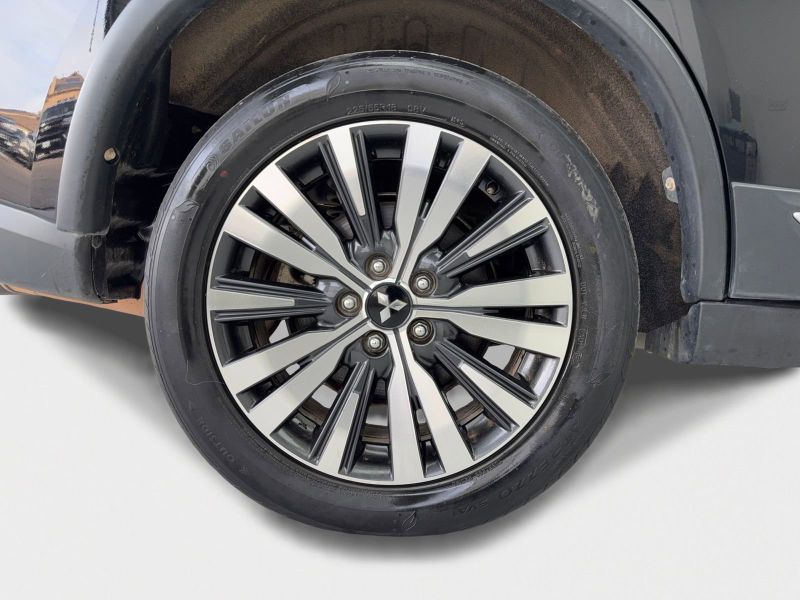 Used 2019 Mitsubishi Outlander SEL image 48