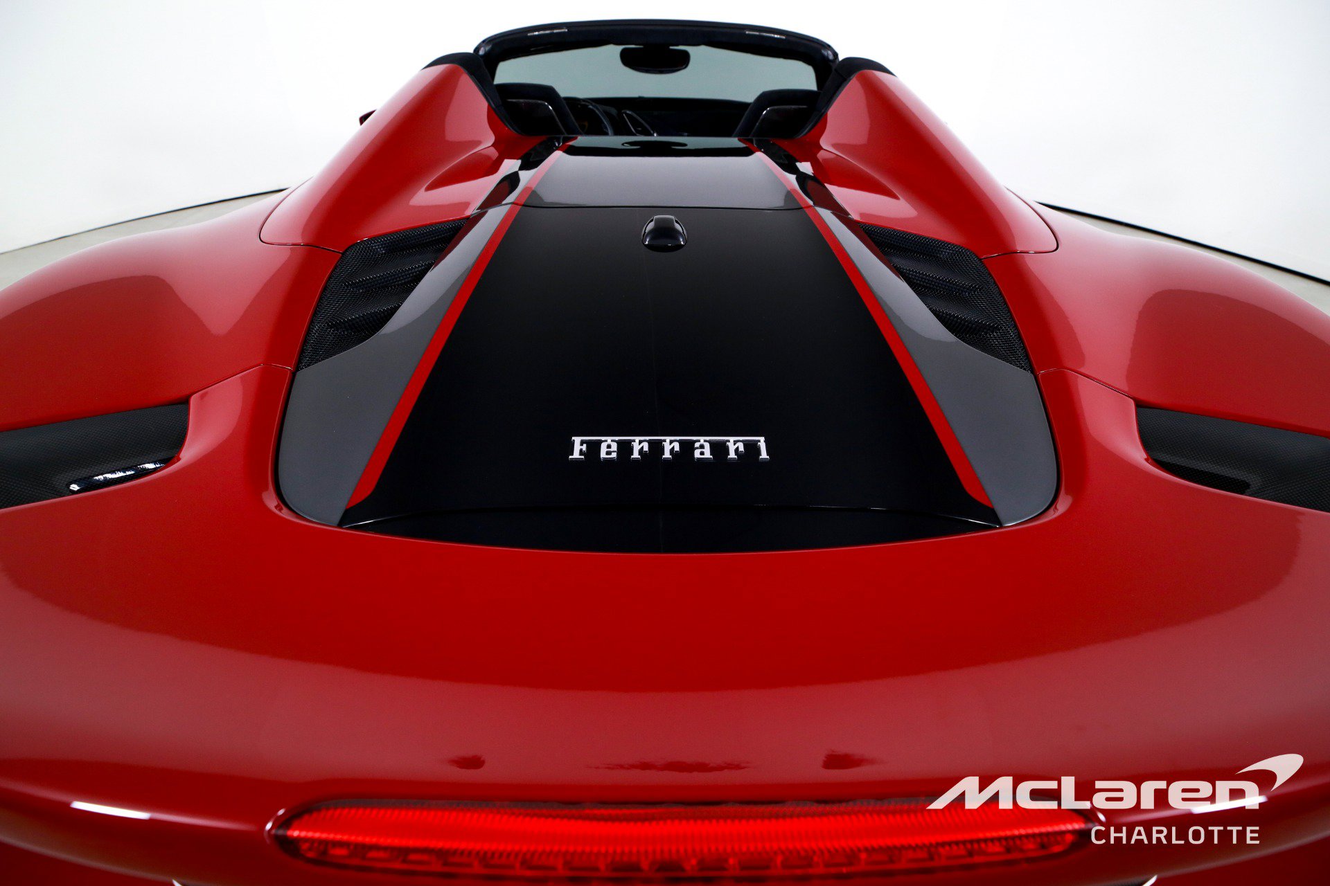 Used 2020 Ferrari 488 Pista Spider image 29