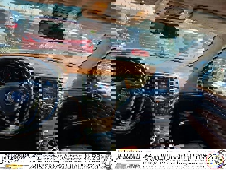 Used 2016 Jeep Grand Cherokee Summit image 8