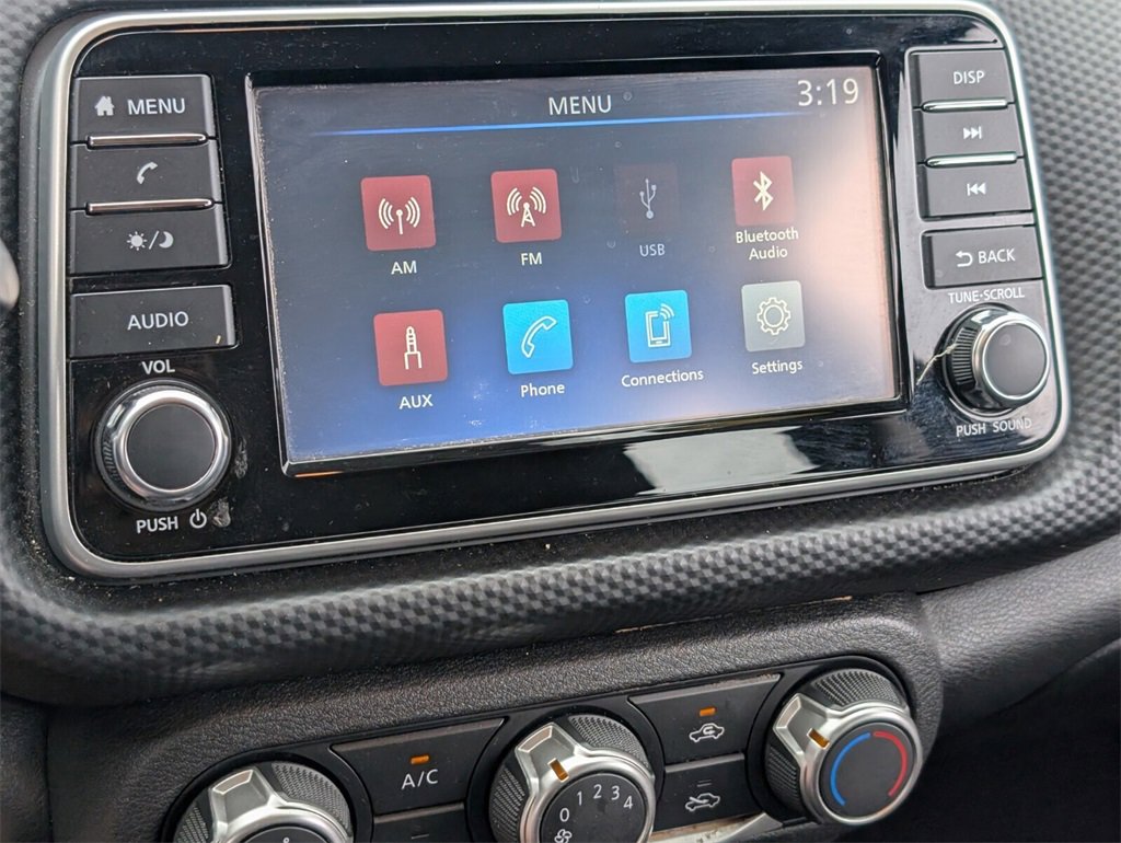 Used 2024 Nissan Kicks S image 21