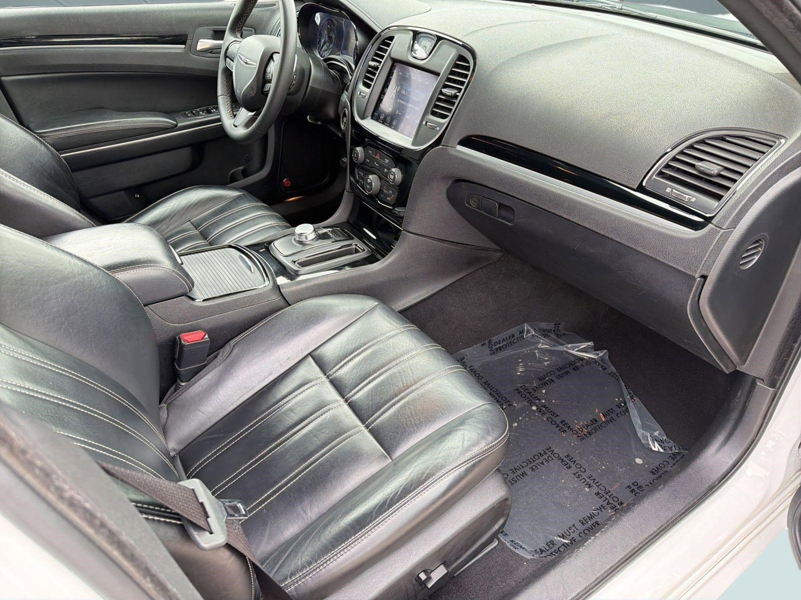 Used 2023 Chrysler 300 S RWD image 31