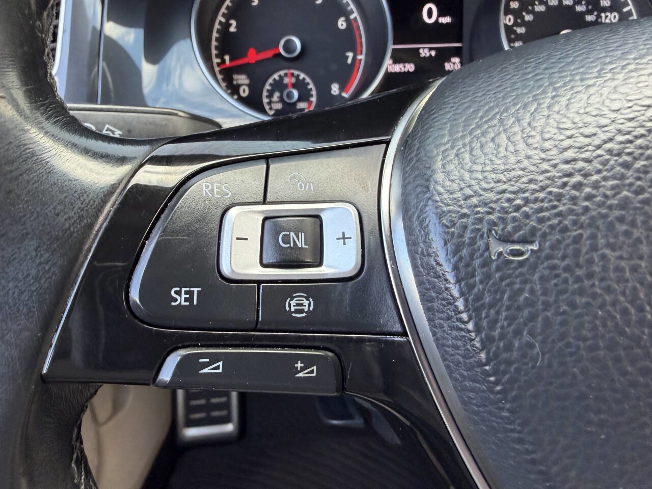 Used 2019 Volkswagen Golf Alltrack S image 21