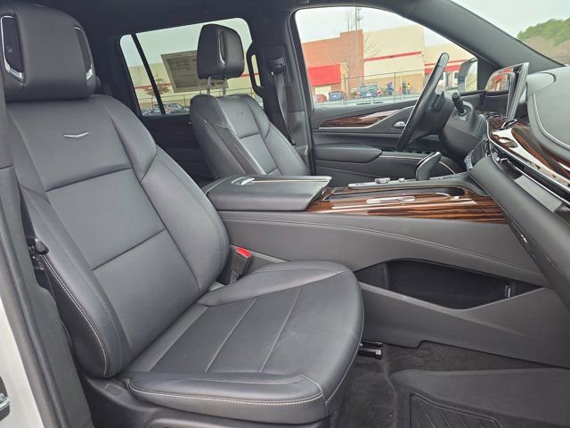 Used 2022 Cadillac Escalade ESV Luxury image 10