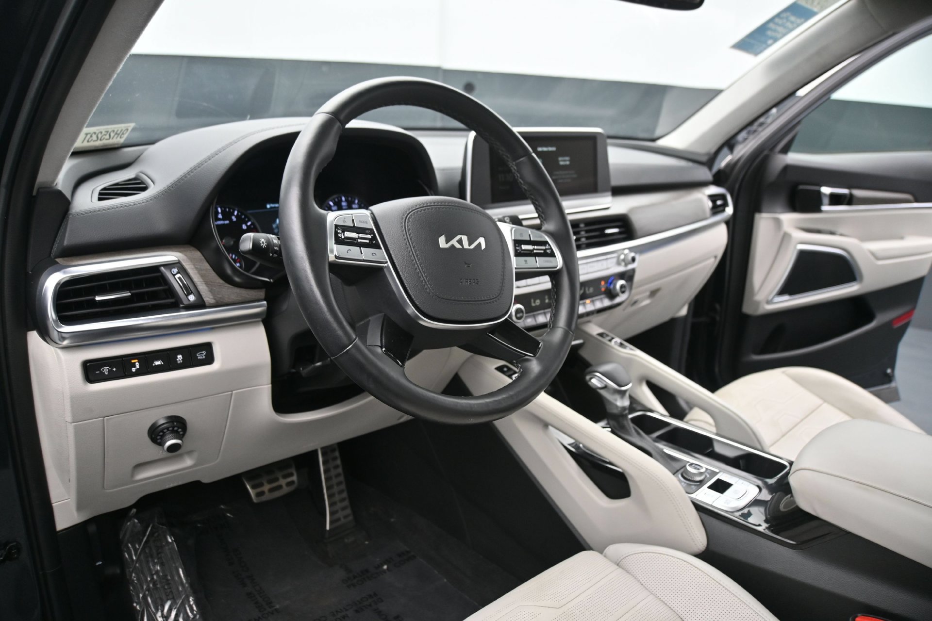 Used 2022 Kia Telluride SX w/ SX Prestige Package AWD/4WD image 22