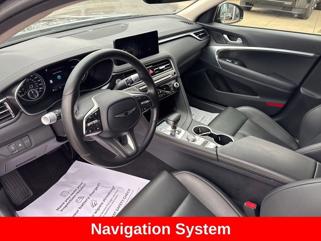 Used 2025 Genesis G70 2.5T image 15