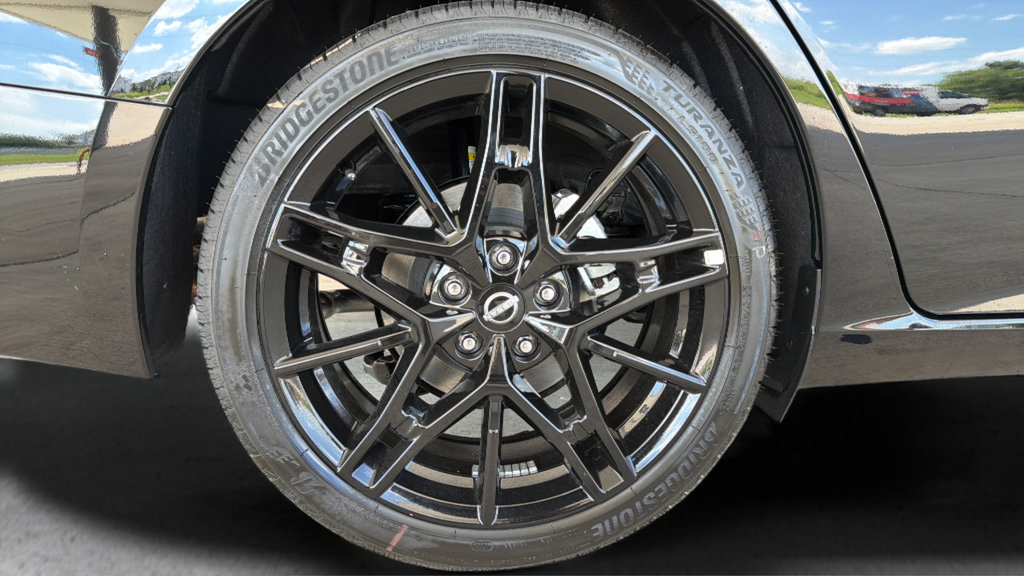 New 2026 Nissan Altima 2.5 SR w/ SR Midnight Edition Package FWD image 25