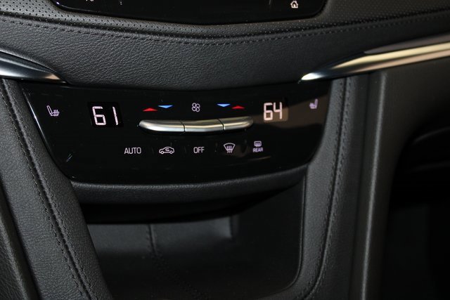 New 2025 Cadillac XT5 Luxury image 16