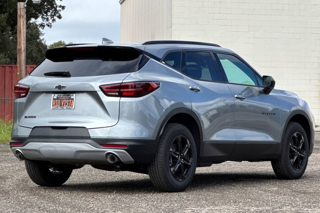 New 2026 Chevrolet Blazer LT w/ Midnight/Sport Edition FWD image 4