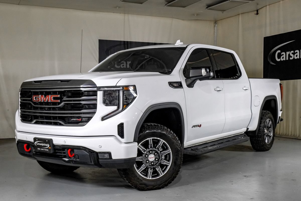 Used 2024 GMC Sierra 1500 AT4 w/ AT4 Premium Package AWD/4WD image 4