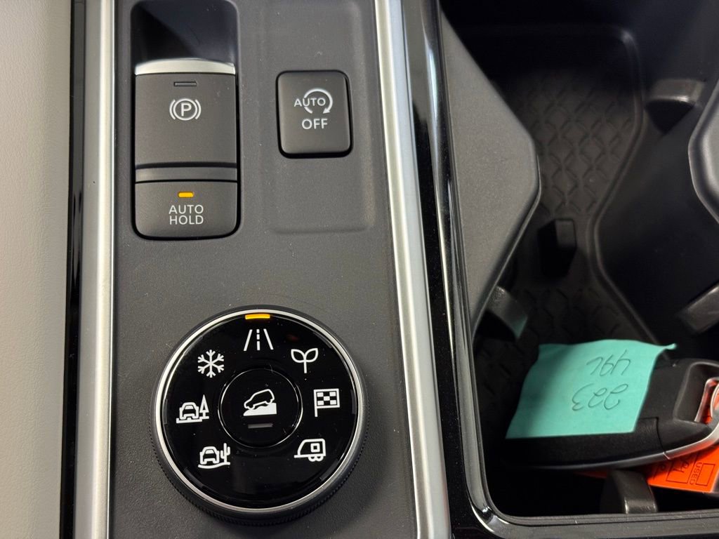 New 2026 Nissan Pathfinder SL image 34