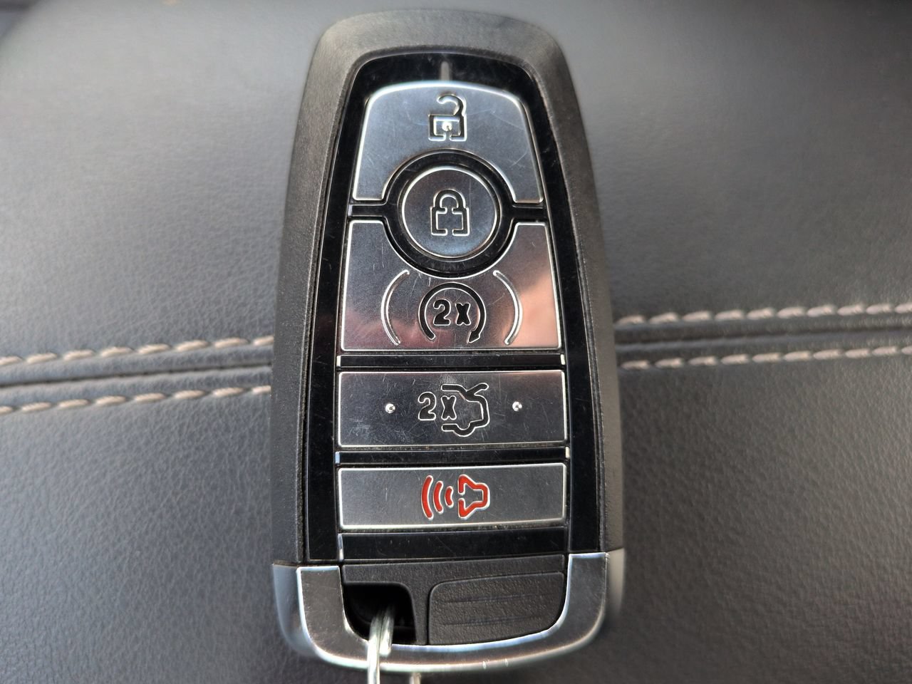 Used 2025 Ford Mustang GT Premium RWD image 29