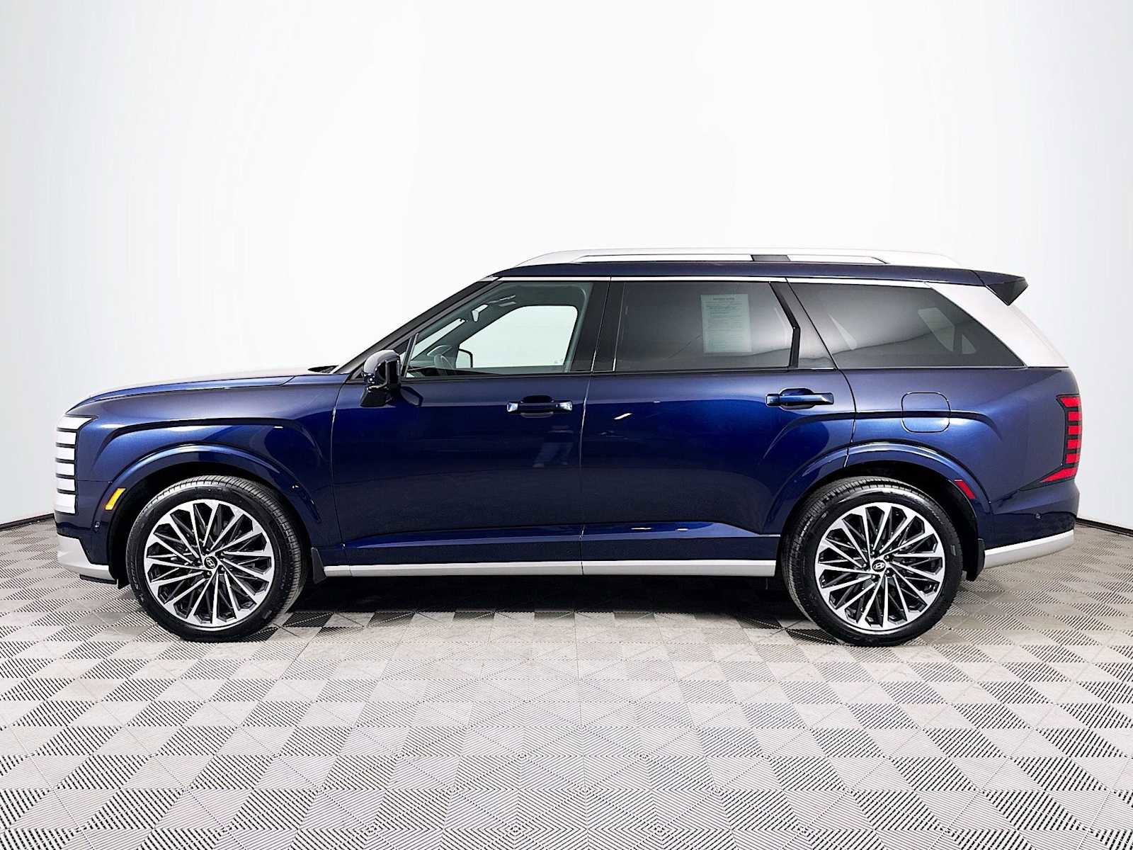 Used 2026 Hyundai Palisade Calligraphy AWD/4WD image 8