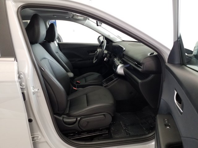 Certified 2025 Hyundai Kona Limited AWD/4WD image 17