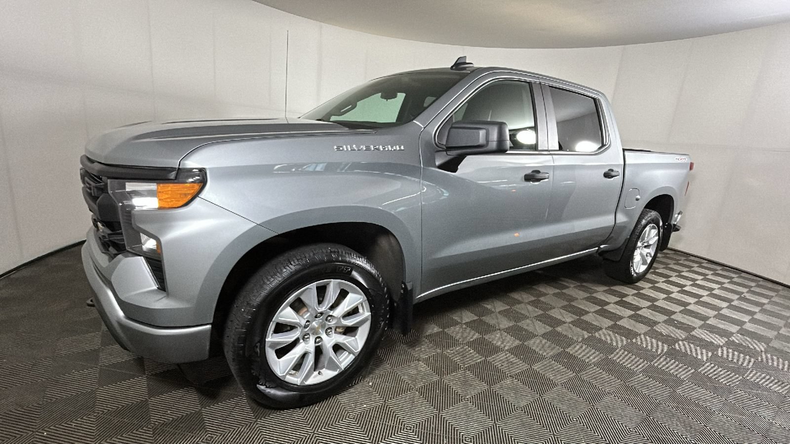 Used 2024 Chevrolet Silverado 1500 Custom AWD/4WD image 7